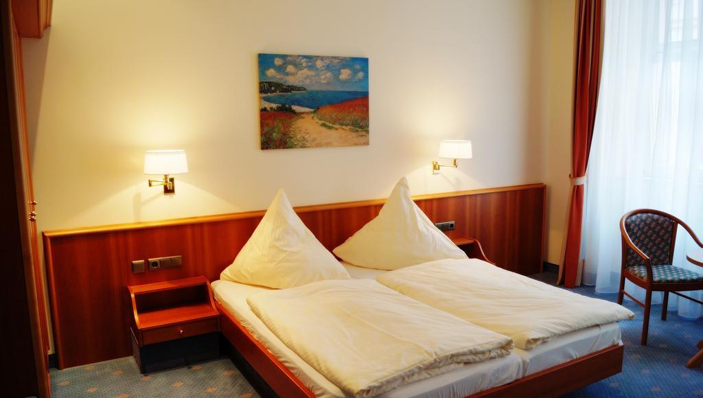 Hotel Goldener Loewe Waldheim Номер фото